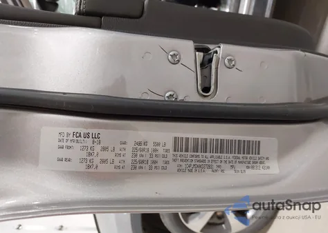 2019 Jeep Cherokee Limited 4X4 z USA, uszkodzony, nr VIN 1C4PJMDX0KD272831